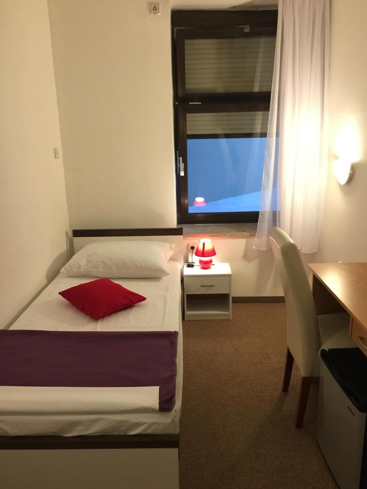 Hotel Ruza Novi Vinodolski Rum bild