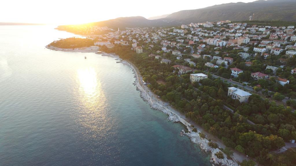 Hotel Ruza Novi Vinodolski Exteriör bild