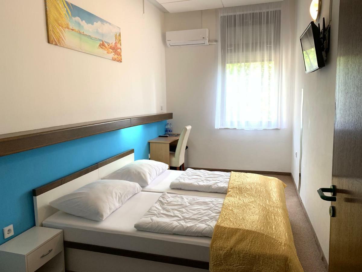 Hotel Ruza Novi Vinodolski Exteriör bild