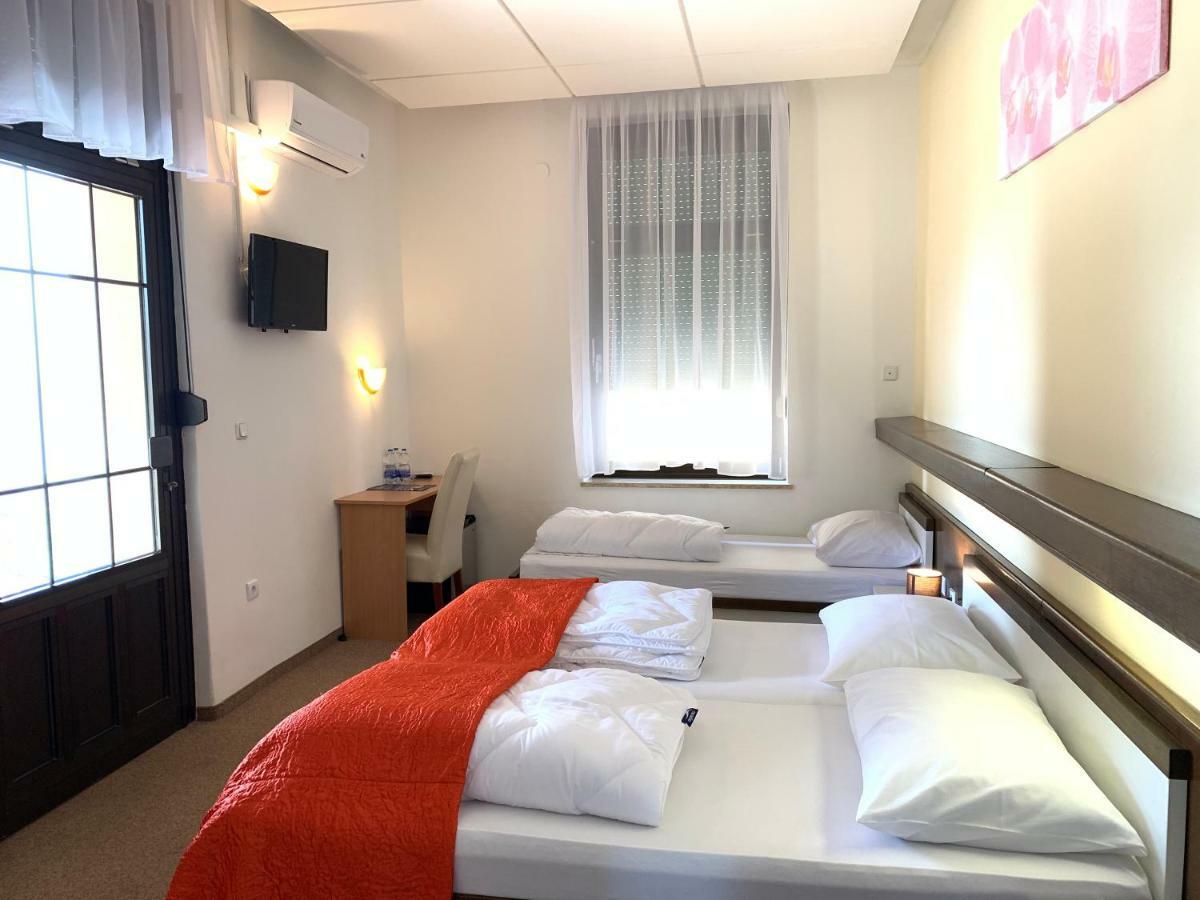 Hotel Ruza Novi Vinodolski Exteriör bild